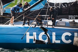 The Ocean Race Europe začal kolizí