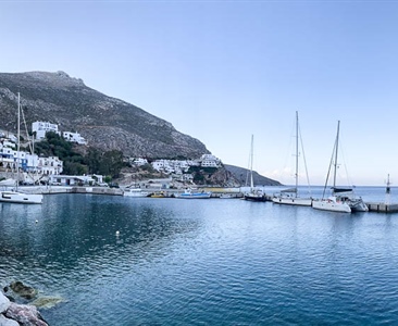 Škody, kauce a Řecko